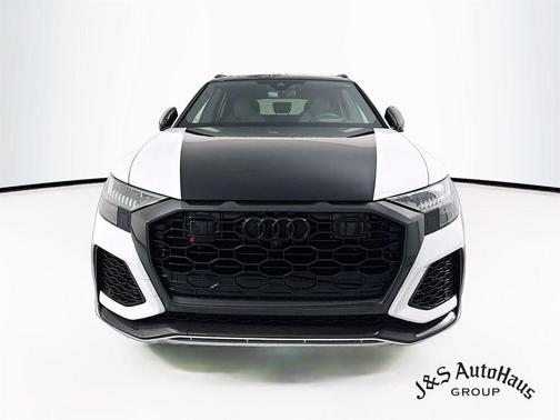 2023 Audi RS Q8 4.0T