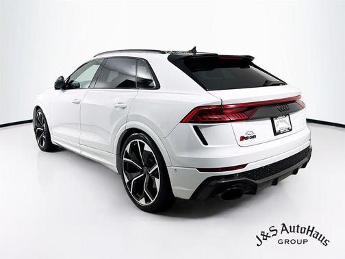 2023 Audi RS Q8 4.0T