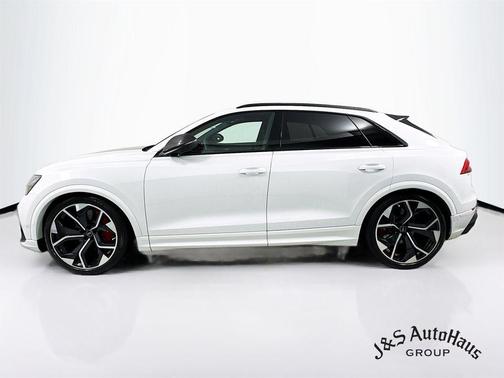 2023 Audi RS Q8 4.0T