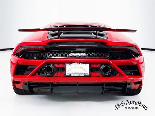 2020 Lamborghini Huracan EVO Base