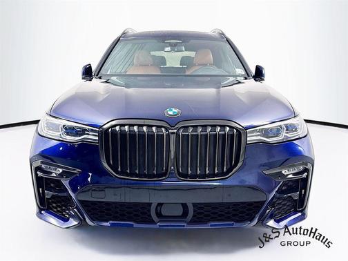 2021 BMW X7 M50i