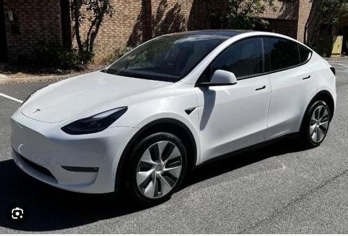 2022 Tesla Model Y Long Range Dual Motor All-Wheel Drive
