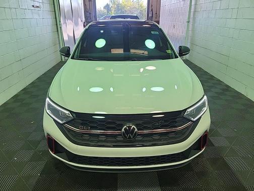 2024 Volkswagen Jetta GLI 2.0T Autobahn