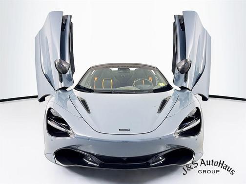 2023 McLaren 720S Base