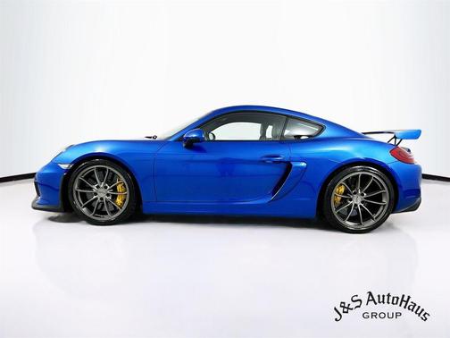 2016 Porsche Cayman GT4