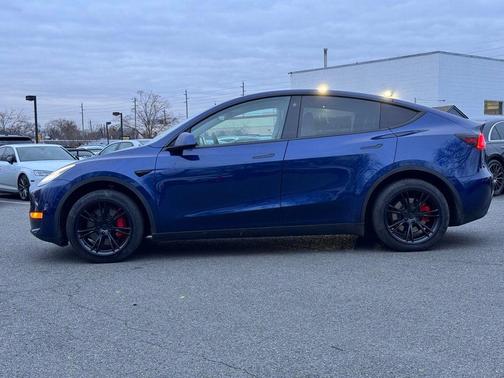 2023 Tesla Model Y Long Range Dual Motor All-Wheel Drive