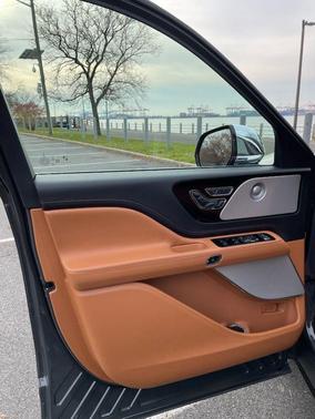 2022 Lincoln Aviator Black Label AWD