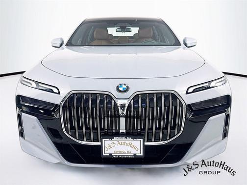 2023 BMW 760 i xDrive