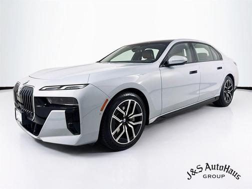 2023 BMW 760 i xDrive