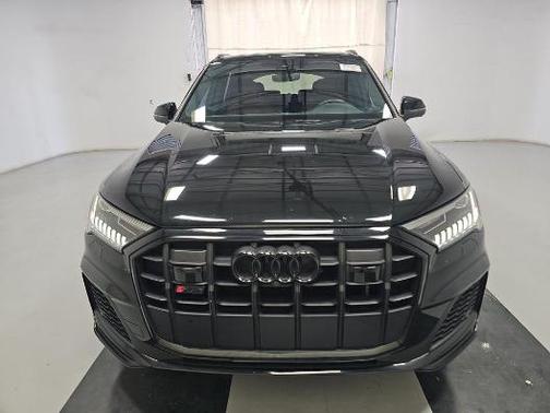 2023 Audi SQ7 4.0T Premium Plus