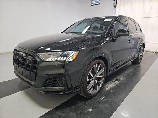 2023 Audi SQ7 4.0T Premium Plus