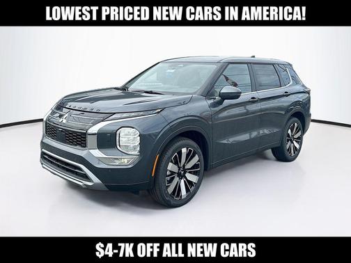 Graphite Gray 2026 Mitsubishi Outlander SE 2.5 S-AWC