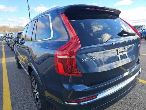 2023 Volvo XC90 B6 Plus 7-Seater