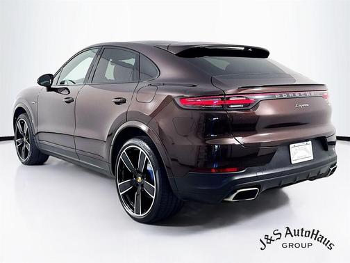 2022 Porsche Cayenne Cayenne E-Hybrid