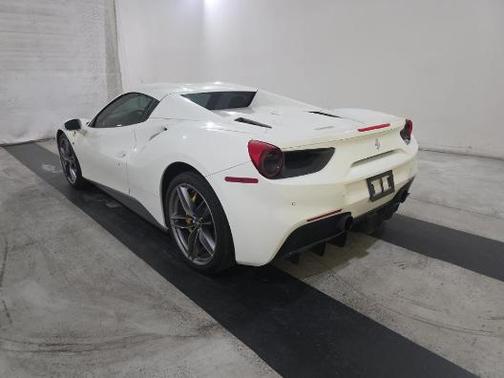 2018 Ferrari 488 Spider Base