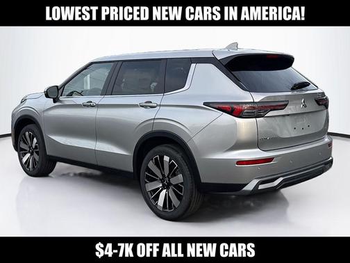 Silver Alloy 2026 Mitsubishi Outlander SE 2.5 2WD