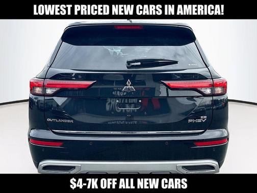 Labrador Black Pearl 2025 Mitsubishi Outlander SE S-AWC