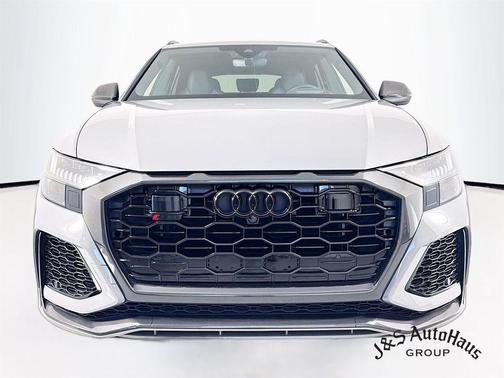 2023 Audi RS Q8 4.0T