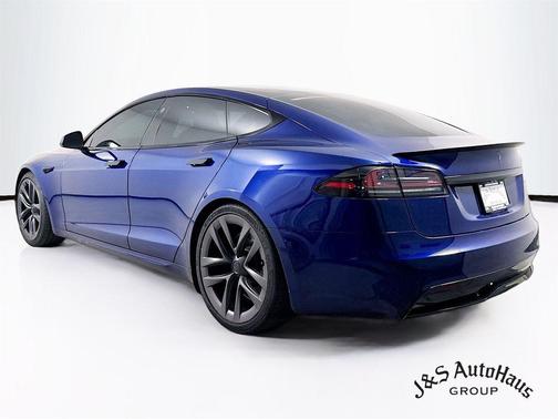 2022 Tesla Model S Base