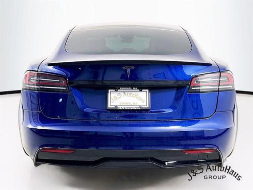 2022 Tesla Model S Base