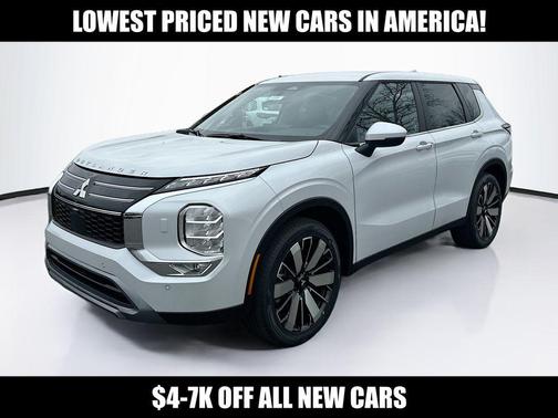 Diamond White 2026 Mitsubishi Outlander SE 2.5 S-AWC