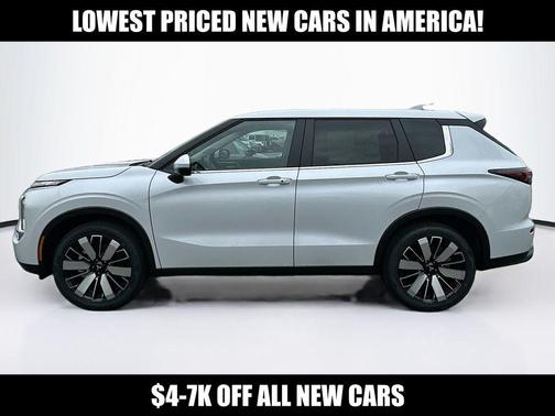 Diamond White 2026 Mitsubishi Outlander SE 2.5 S-AWC