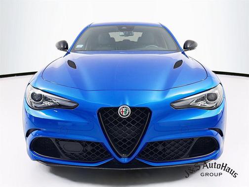 2023 Alfa Romeo Giulia Quadrifoglio