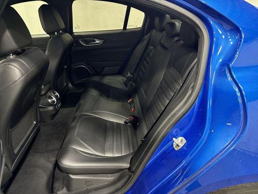 2023 Alfa Romeo Giulia Quadrifoglio