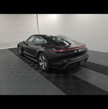 2022 Porsche Taycan 4S