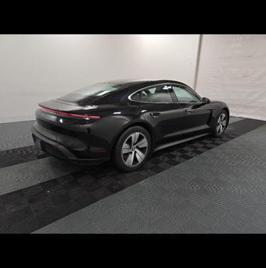 2022 Porsche Taycan 4S