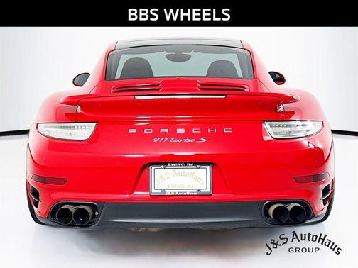 2016 Porsche 911 Turbo S