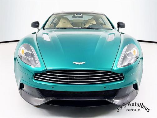 2017 Aston Martin Vanquish V12