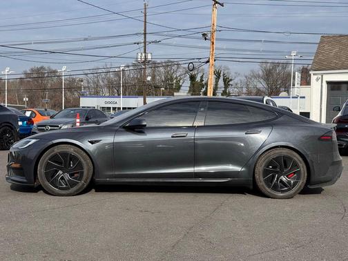 2026 Tesla Model S Plaid