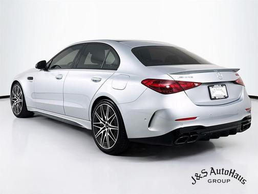 2024 Mercedes-Benz AMG C 63 S E Performance