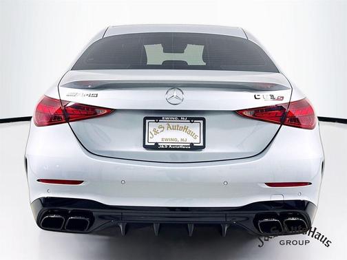 2024 Mercedes-Benz AMG C 63 S E Performance
