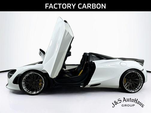 2022 McLaren 720S Base