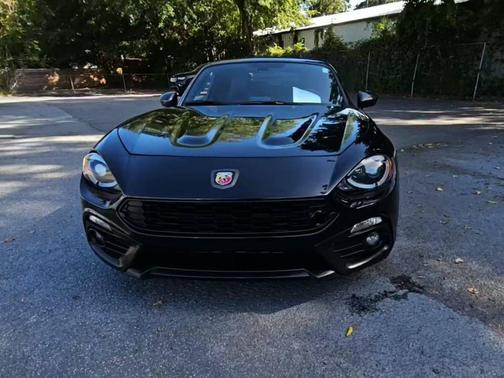 2018 FIAT 124 Spider Base