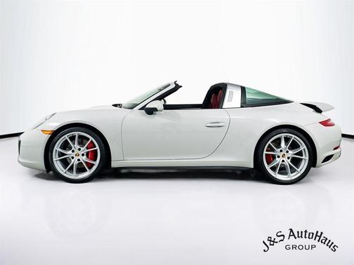 2019 Porsche 911 Targa 4S