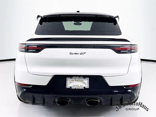 2023 Porsche Cayenne Turbo GT