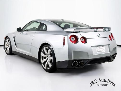 2009 Nissan GT-R Premium