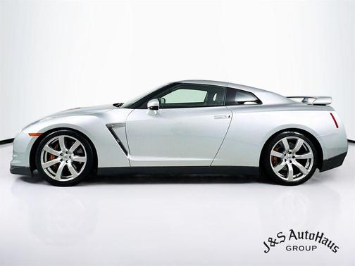 2009 Nissan GT-R Premium
