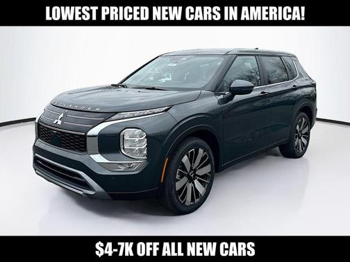 Graphite Gray 2026 Mitsubishi Outlander SE 2.5 2WD