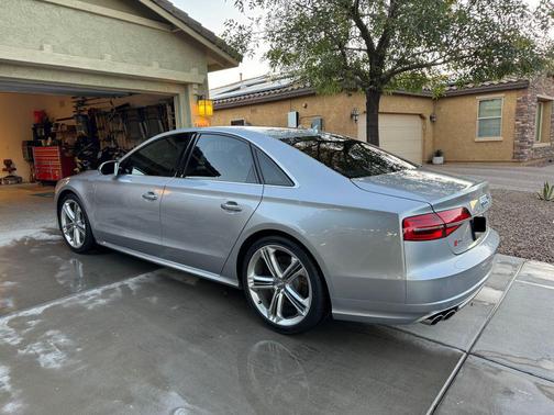 2015 Audi S8 4.0T