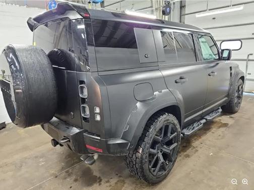 2024 Land Rover Defender 110 P525 Carpathian Edition