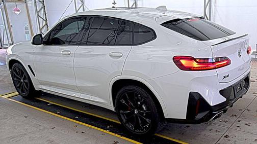 2022 BMW X4 xDrive30i
