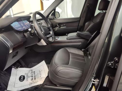 2023 Land Rover Range Rover P400 SE