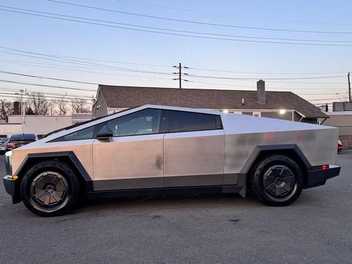 2024 Tesla Cybertruck All-Wheel Drive