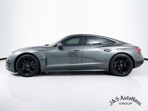 2022 Audi e-tron GT Premium Plus