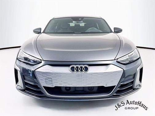 2022 Audi e-tron GT Premium Plus