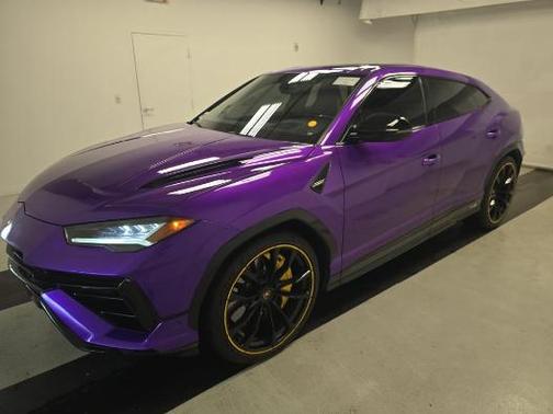 2023 Lamborghini Urus S